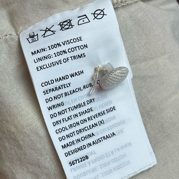 Bardot Lucinta Mini Dress In Beige Floral size 6 / small - Picture 5 of 5